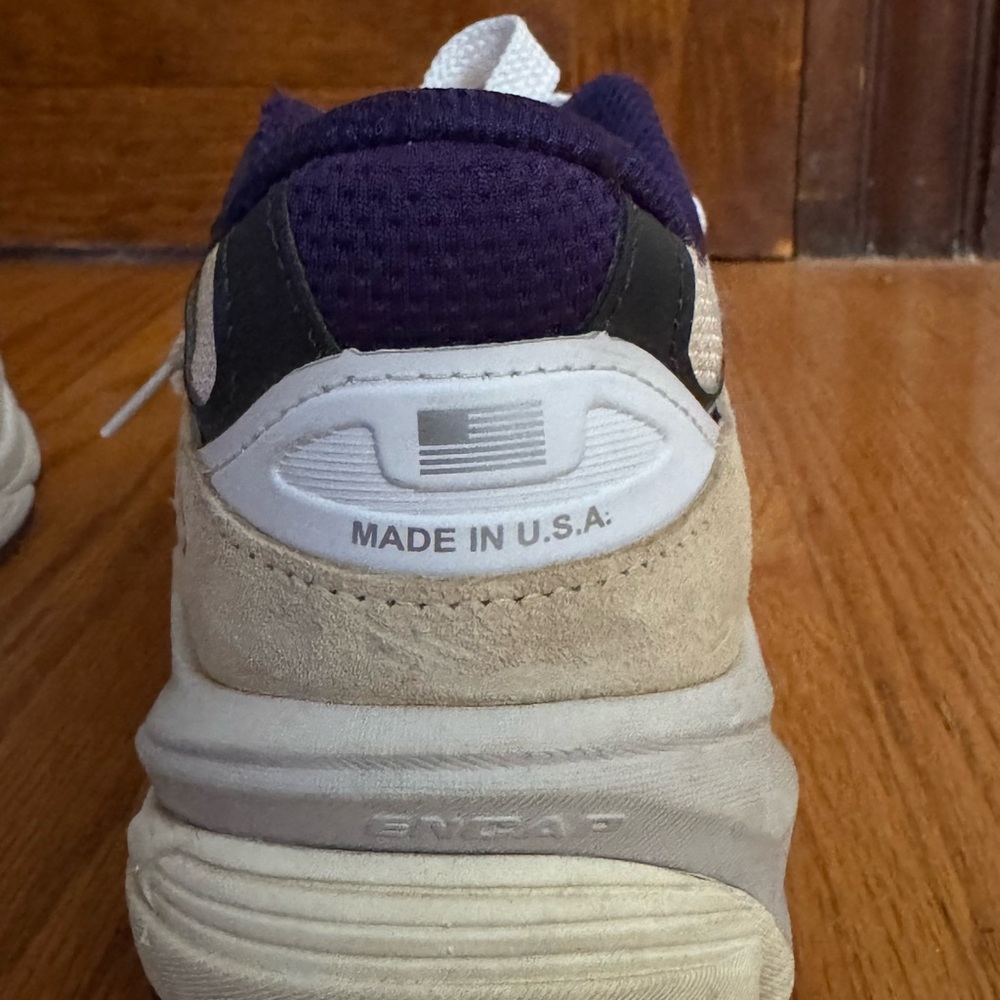 New Balance New Balance 990v6 Men’s 7.5 / Women’s 9 - Picture 5 of 5